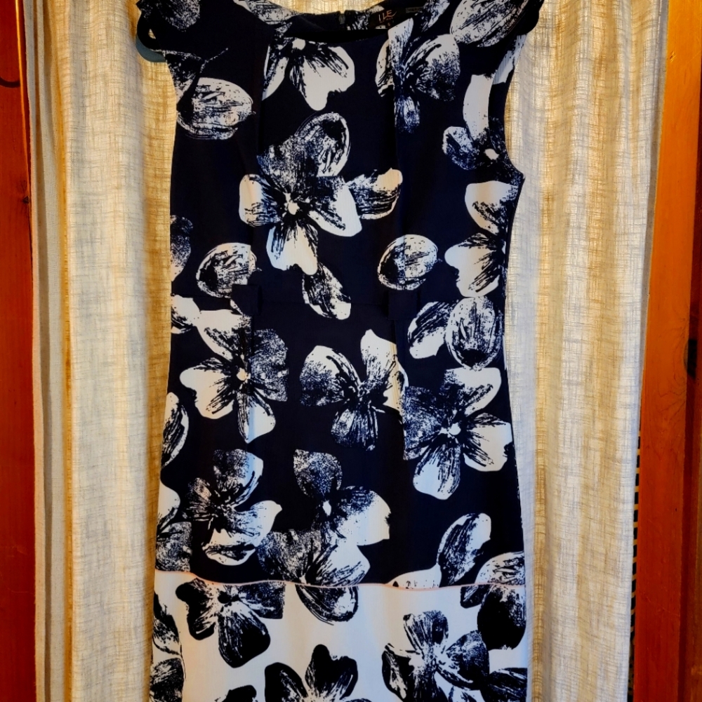 Bundle Floral Dresses - image 1